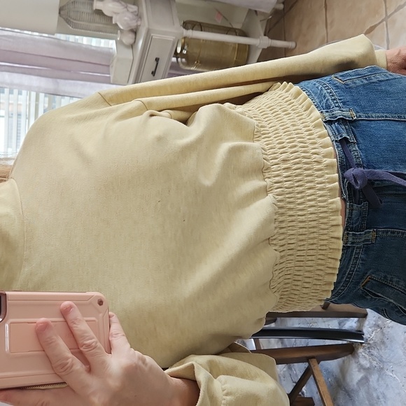 Urban Romantics - Picture 3 of 7